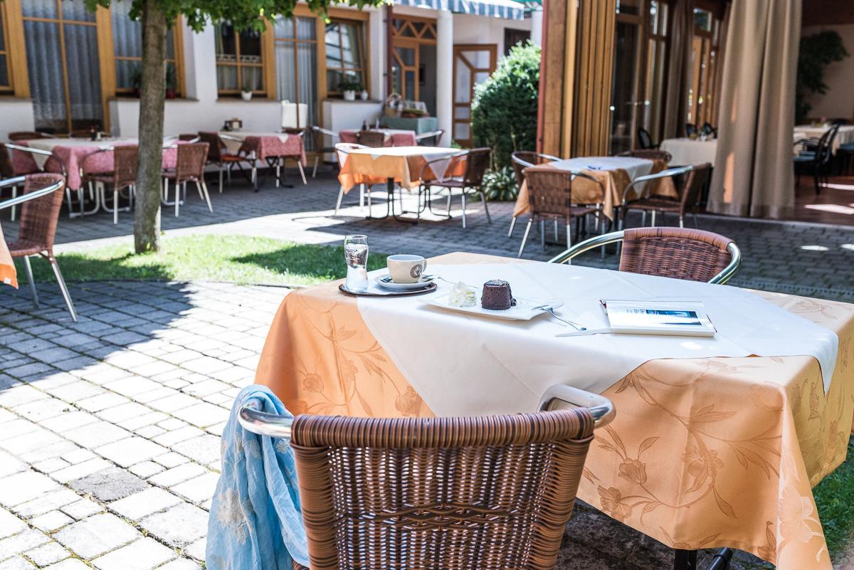 Gasthof Zum Hirschen Burgau Bagian luar foto