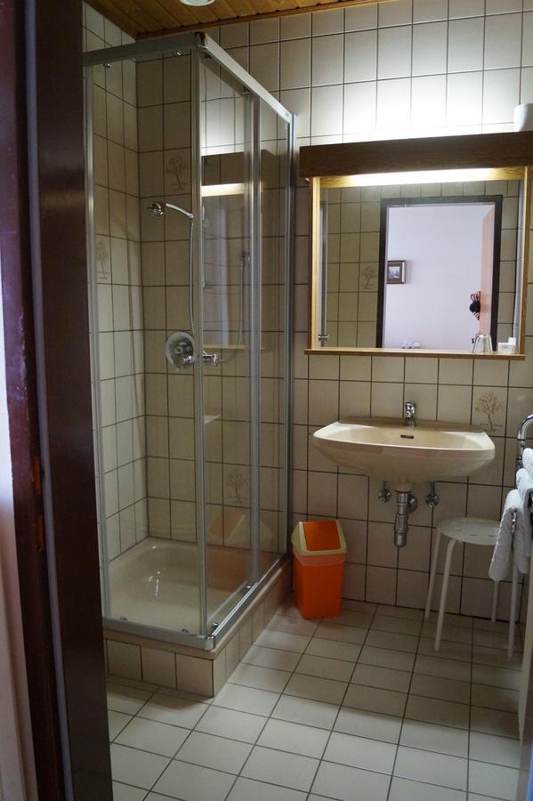 Gasthof Zum Hirschen Burgau Bagian luar foto